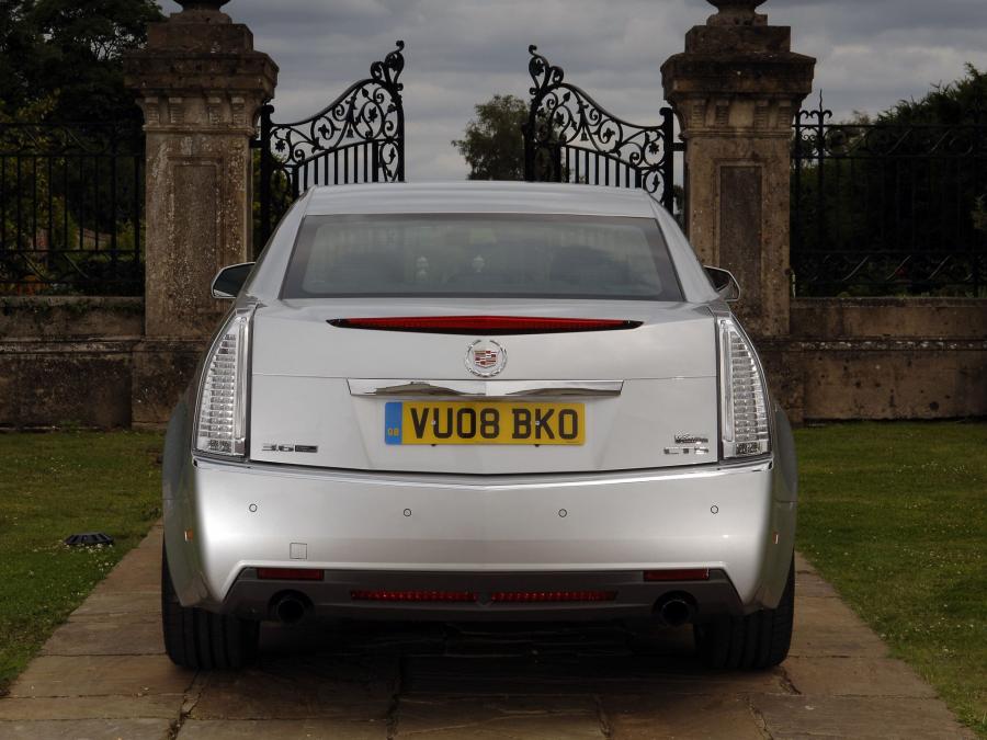  Cadillac CTS 2008 года  (UK) (фото 5 из 21)